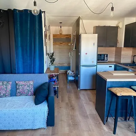 Joli T2 Avec Piscine Appartamento