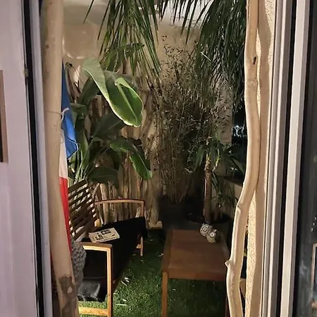 Joli T2 Avec Piscine Apartamento Fréjus