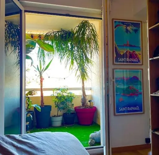 Διαμέρισμα Joli T2 Avec Piscine Fréjus